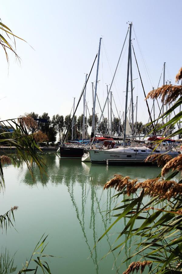 Luz Del Sol Balatonlelle Apartment Exterior foto